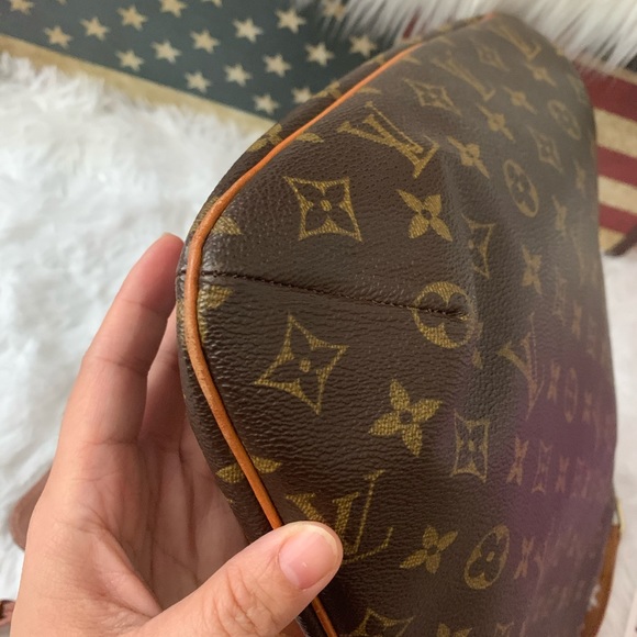 Sold-Louis Vuitton Mussette Salsa GM crossbody - Picture 3 of 8